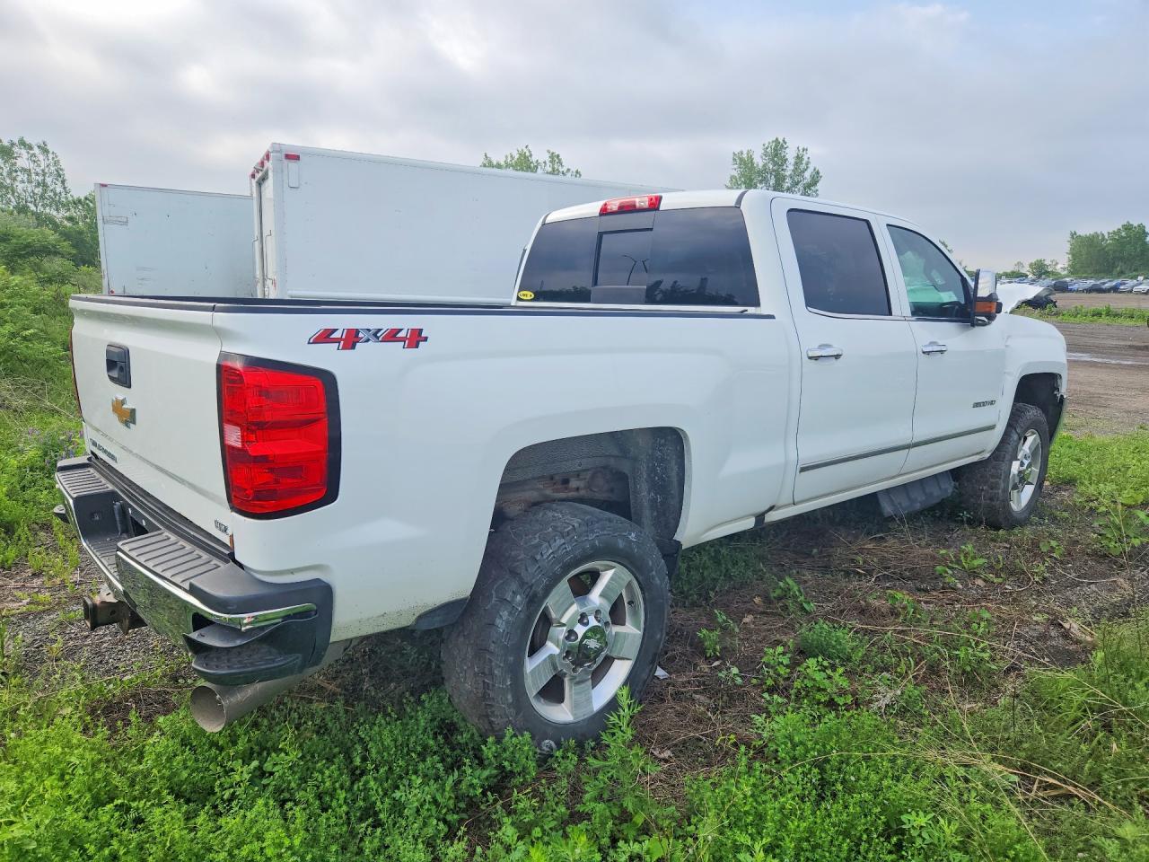 2015 Chevrolet Silverado Ltz - Фото 3