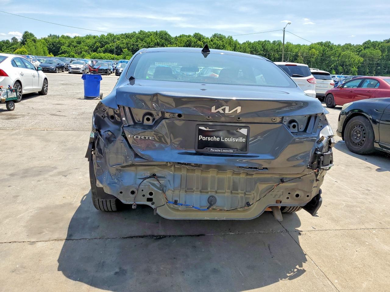 2022 Kia Forte Lxs - Image 6