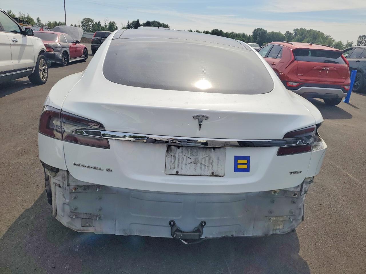 2016 Tesla Model S - Image 6