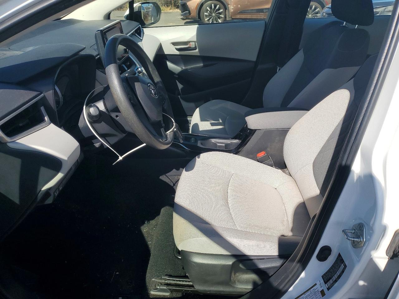 2022 Toyota Corolla Le - Фото 7