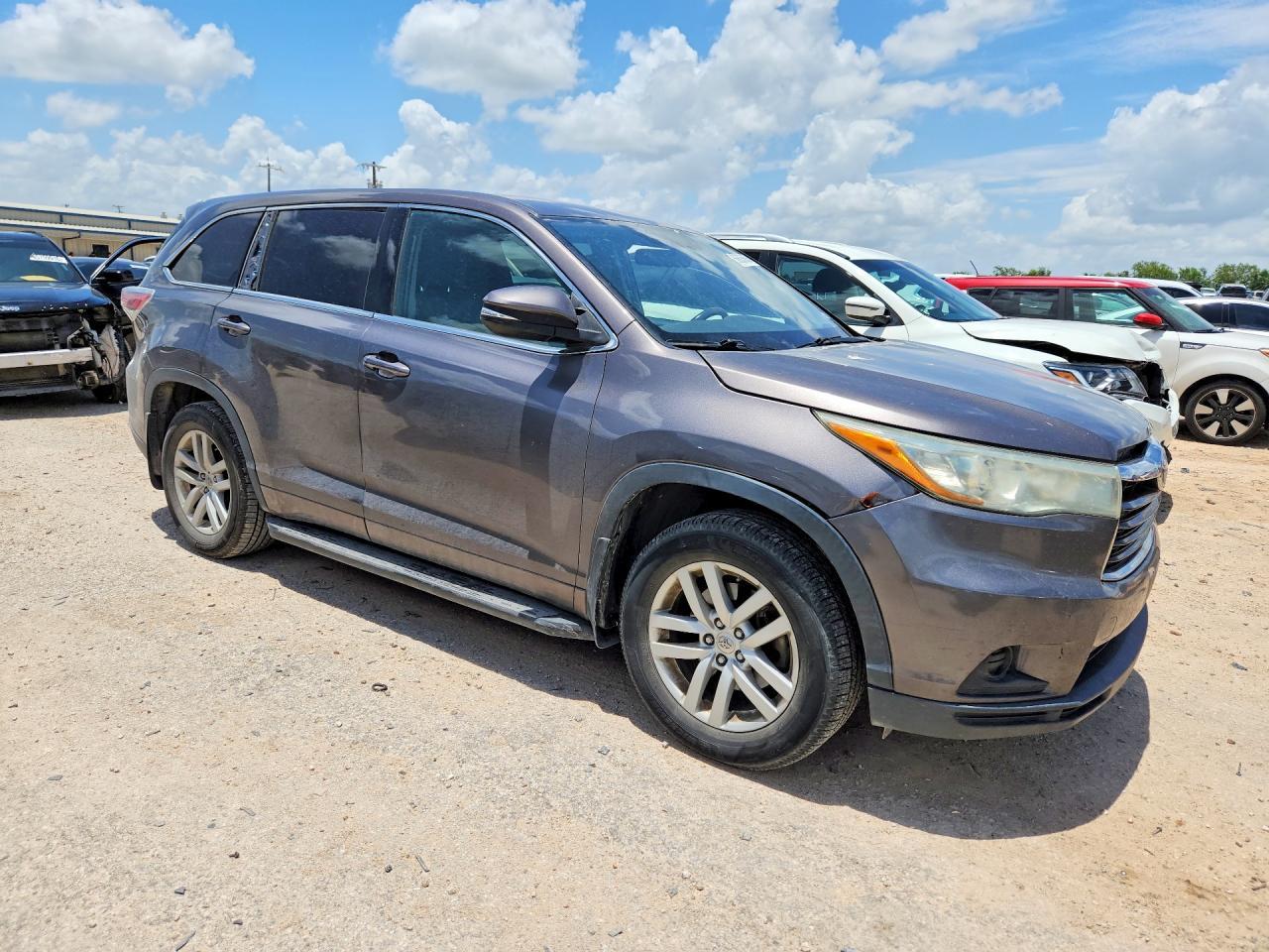 2015 Toyota Highlander Le - Фото 4