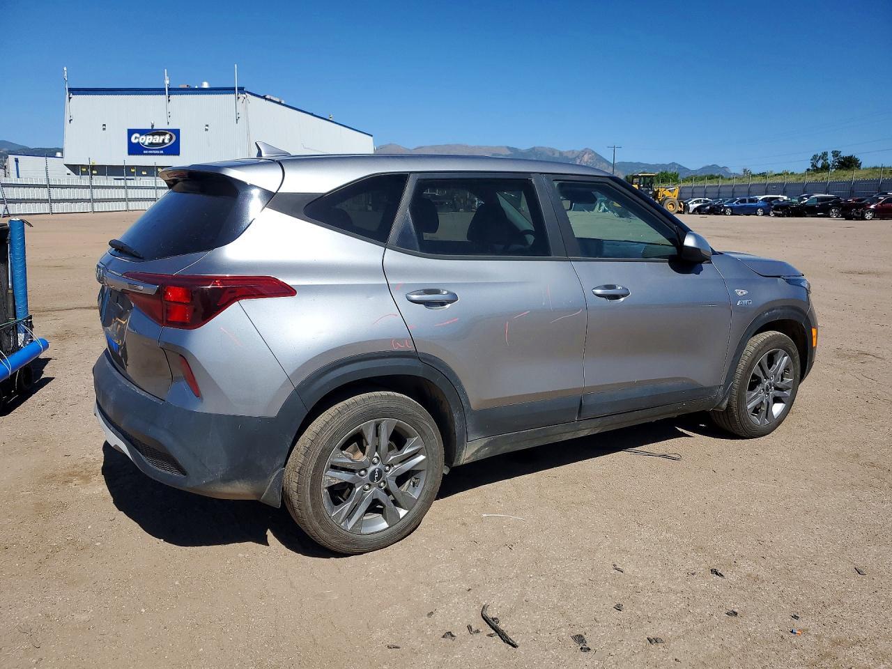2023 Kia Seltos Lx - Image 3