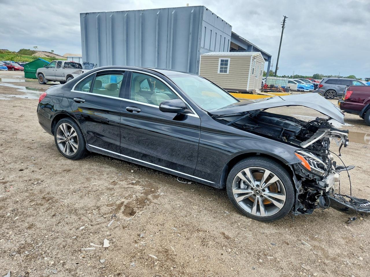 2019 Mercedes-Benz C 300 4Matic - Фото 4