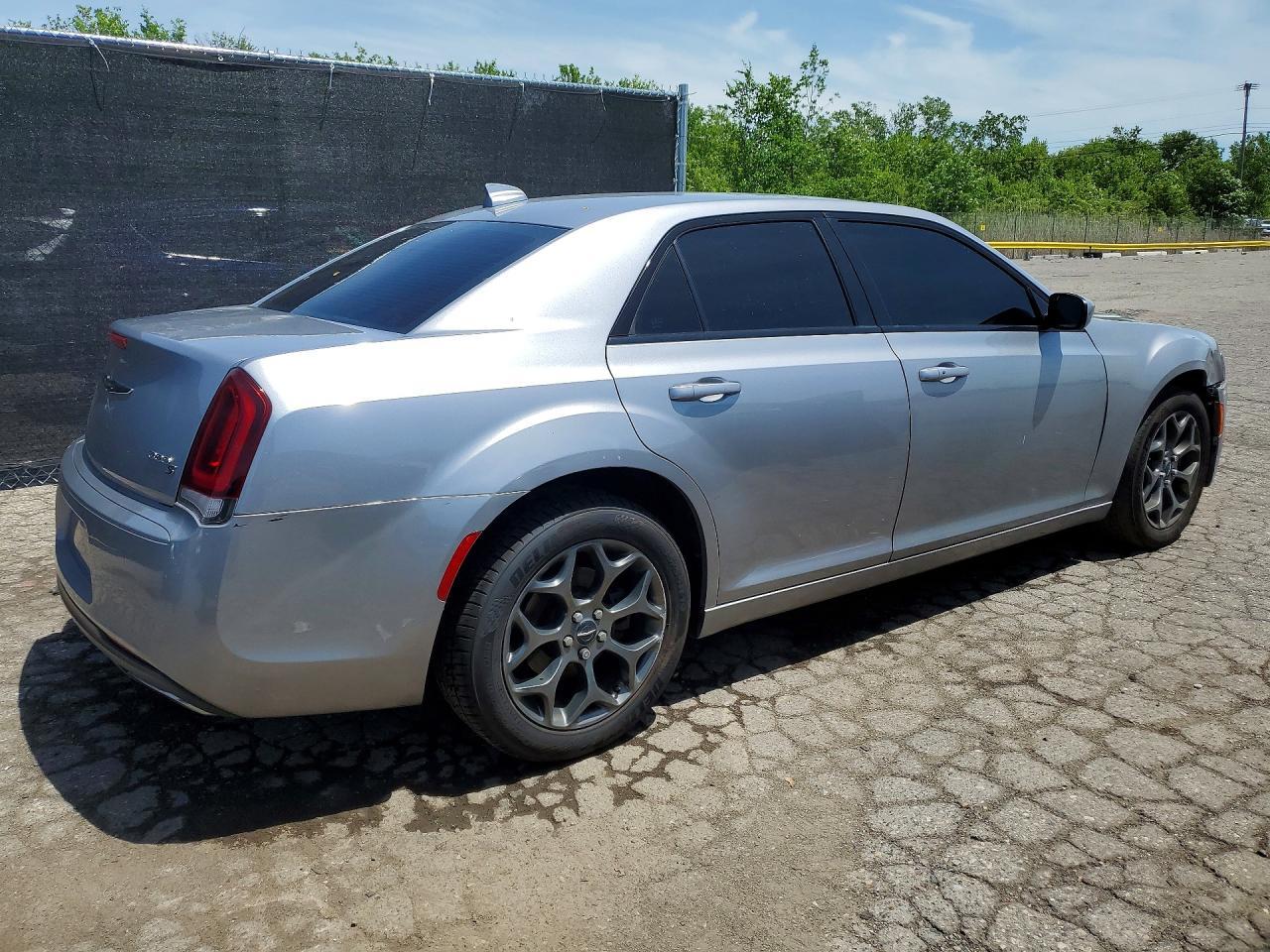 2018 Chrysler 300 S - Фото 3
