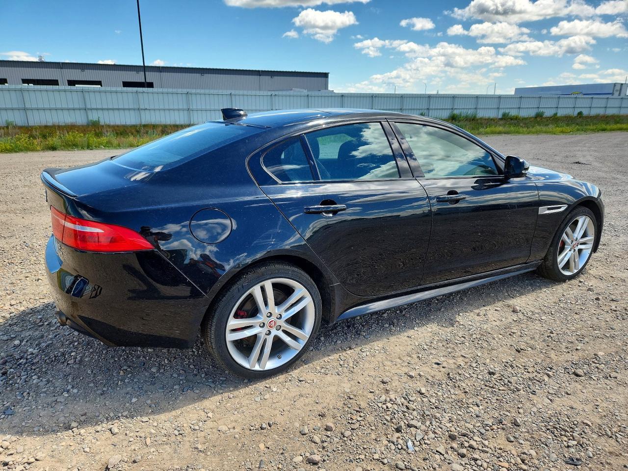 2018 Jaguar Xe S - Image 3