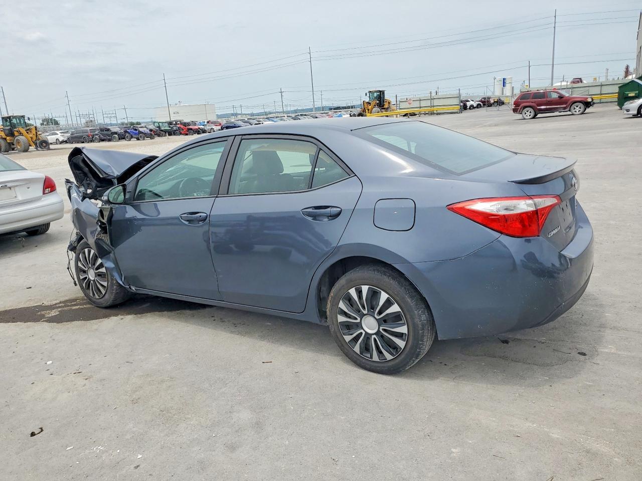 2015 Toyota Corolla S - Фото 2