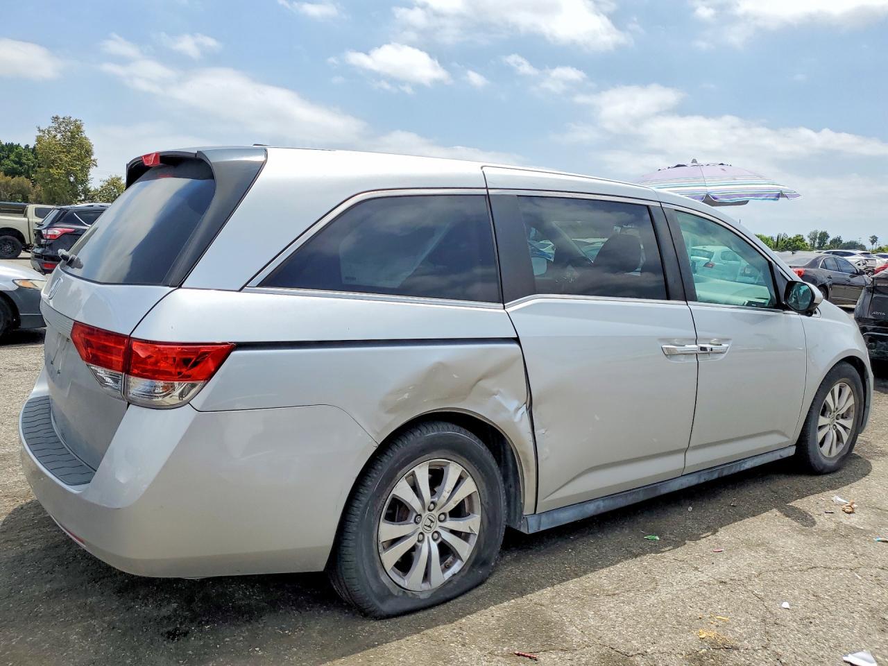 2015 Honda Odyssey Exl - Image 3