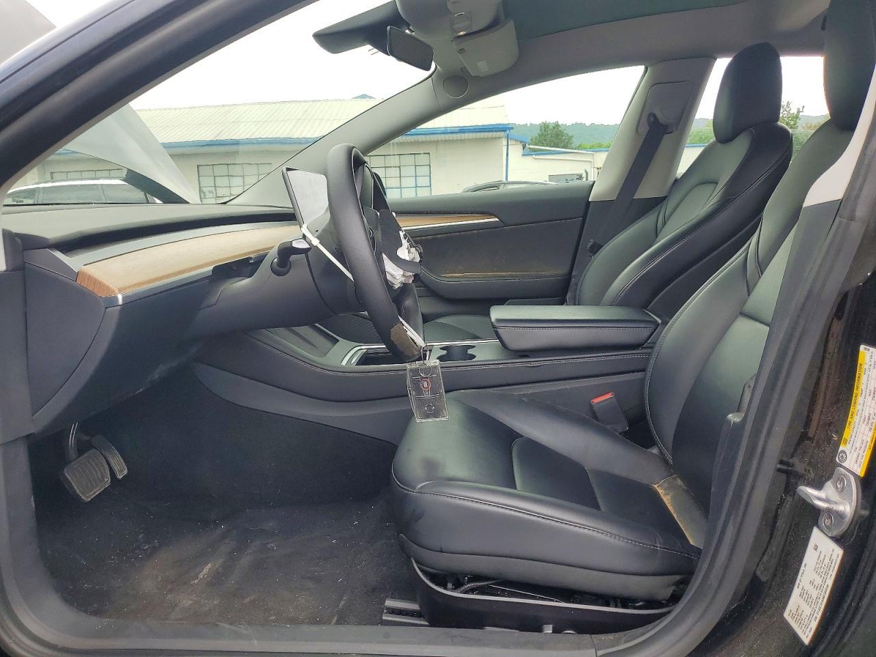 2022 Tesla Model 3 - Фото 7