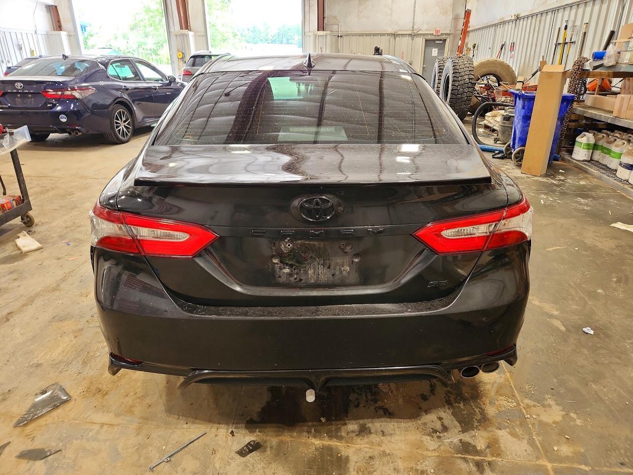 2020 Toyota Camry Se Nightshade - Image 6