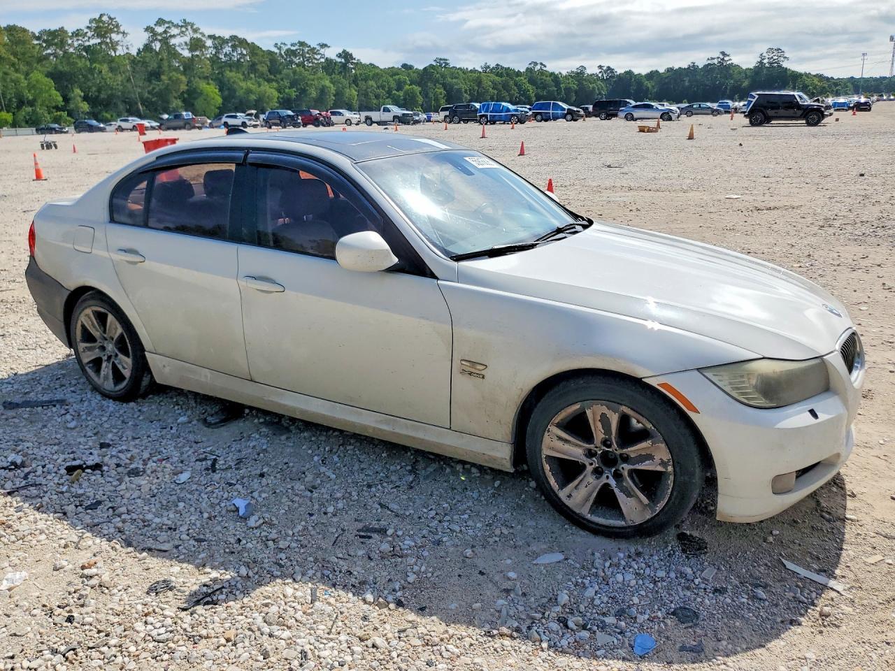 2011 BMW 328 - Фото 4