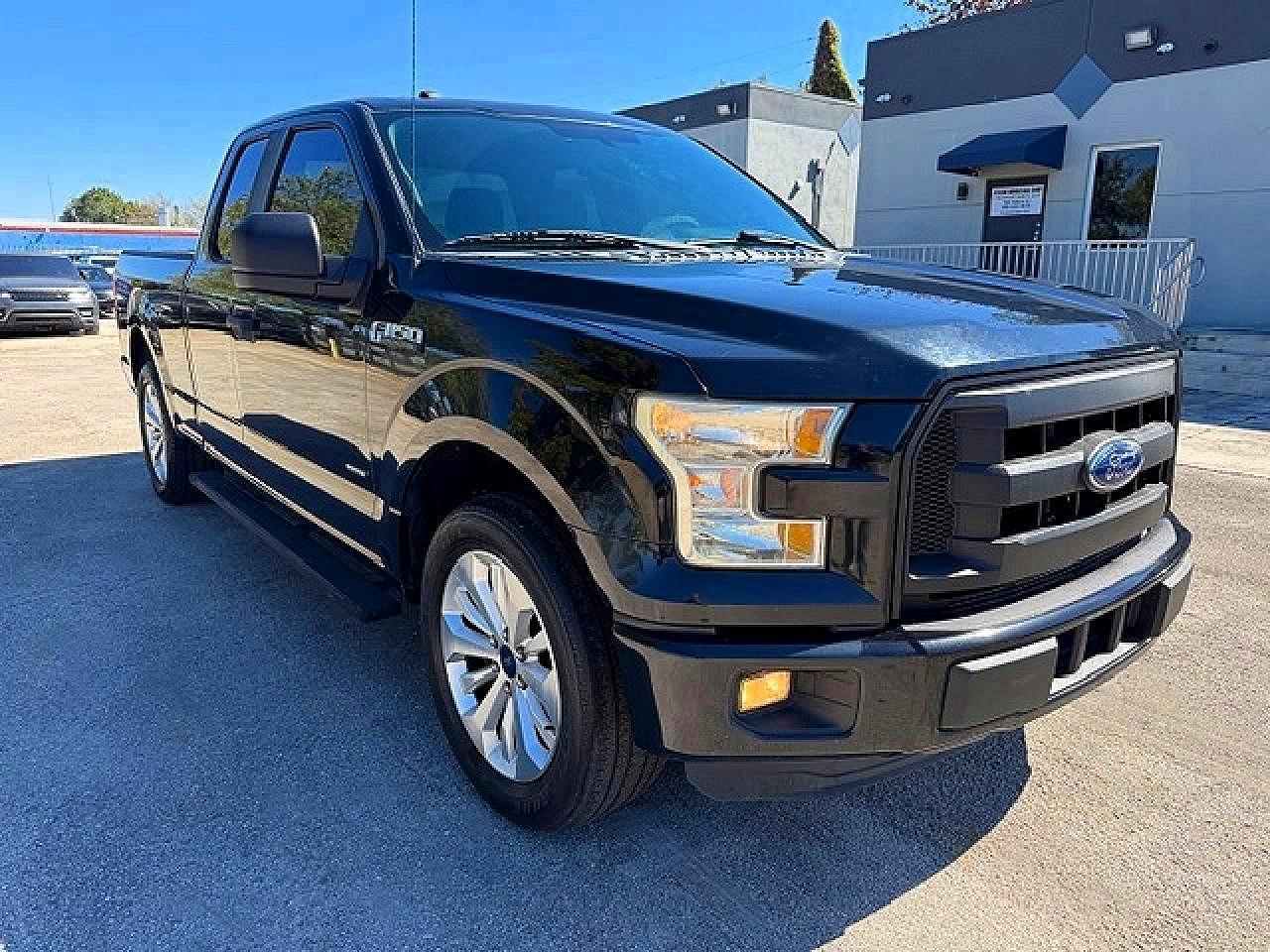 2016 Ford F150 Super Cab - Фото 4