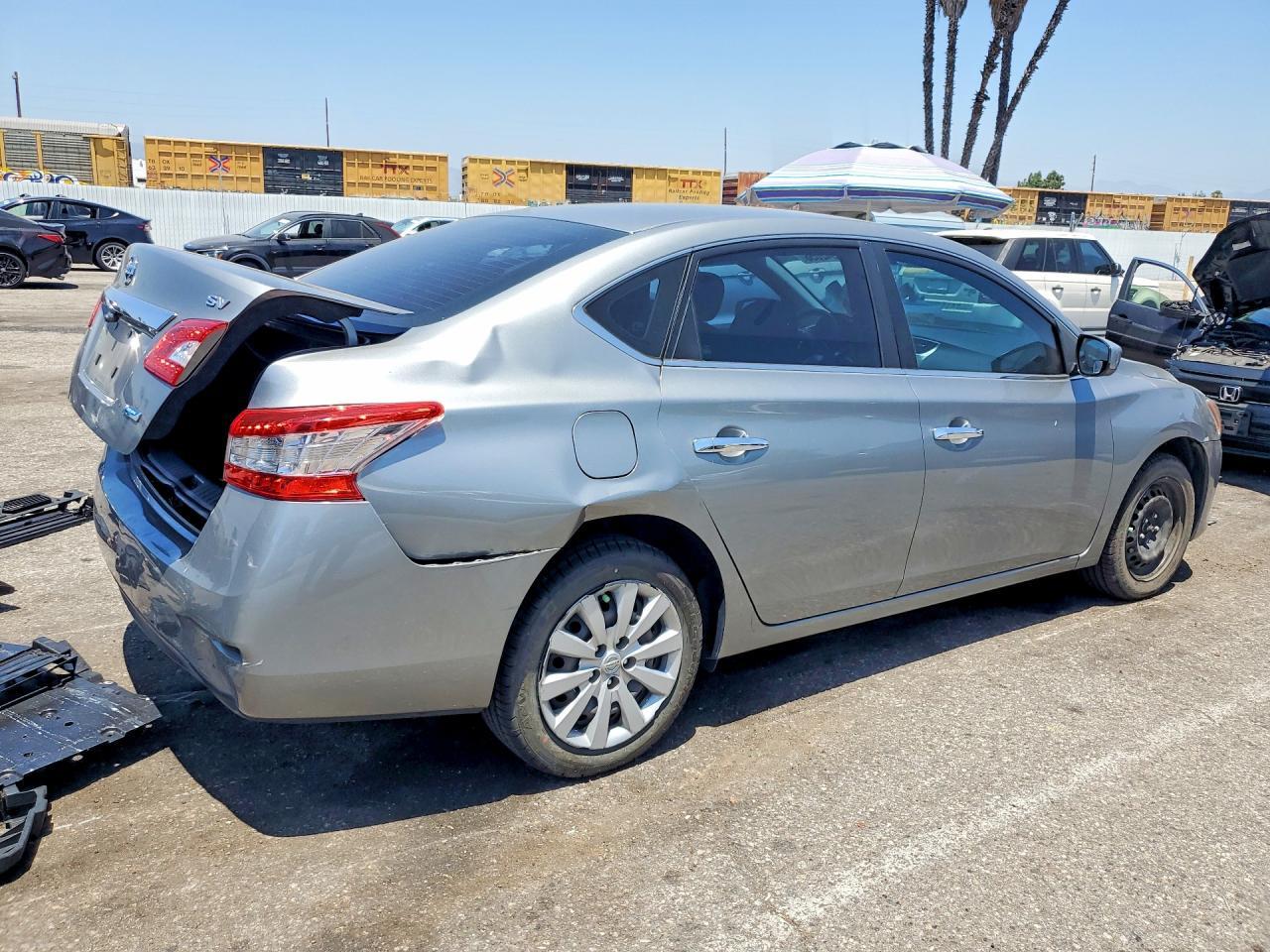 2014 Nissan Sentra - Image 3
