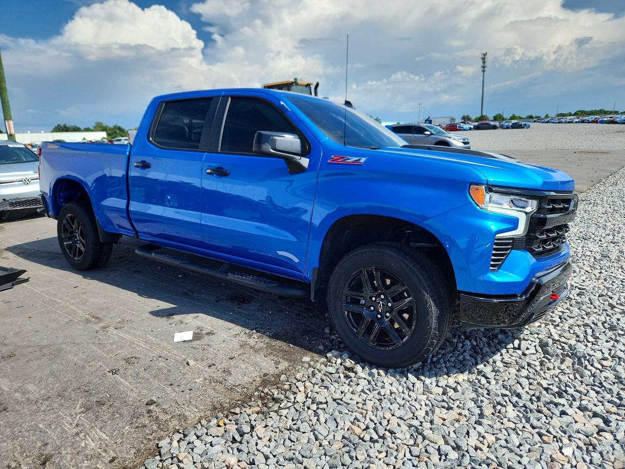 2025 Chevrolet Silverado K1500 Lt Trail Boss - Image 4