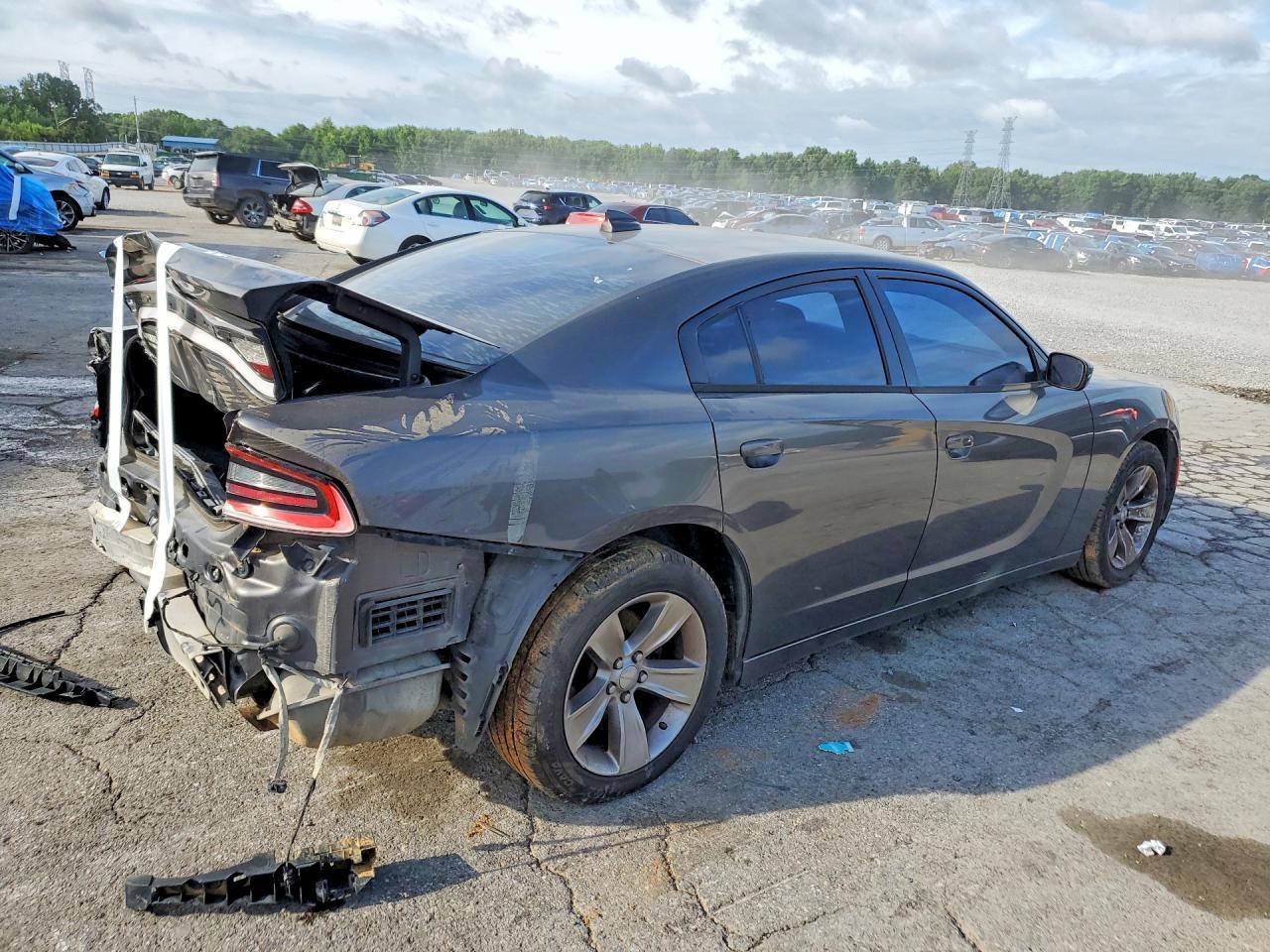 2015 Dodge Charger Sxt - Фото 3