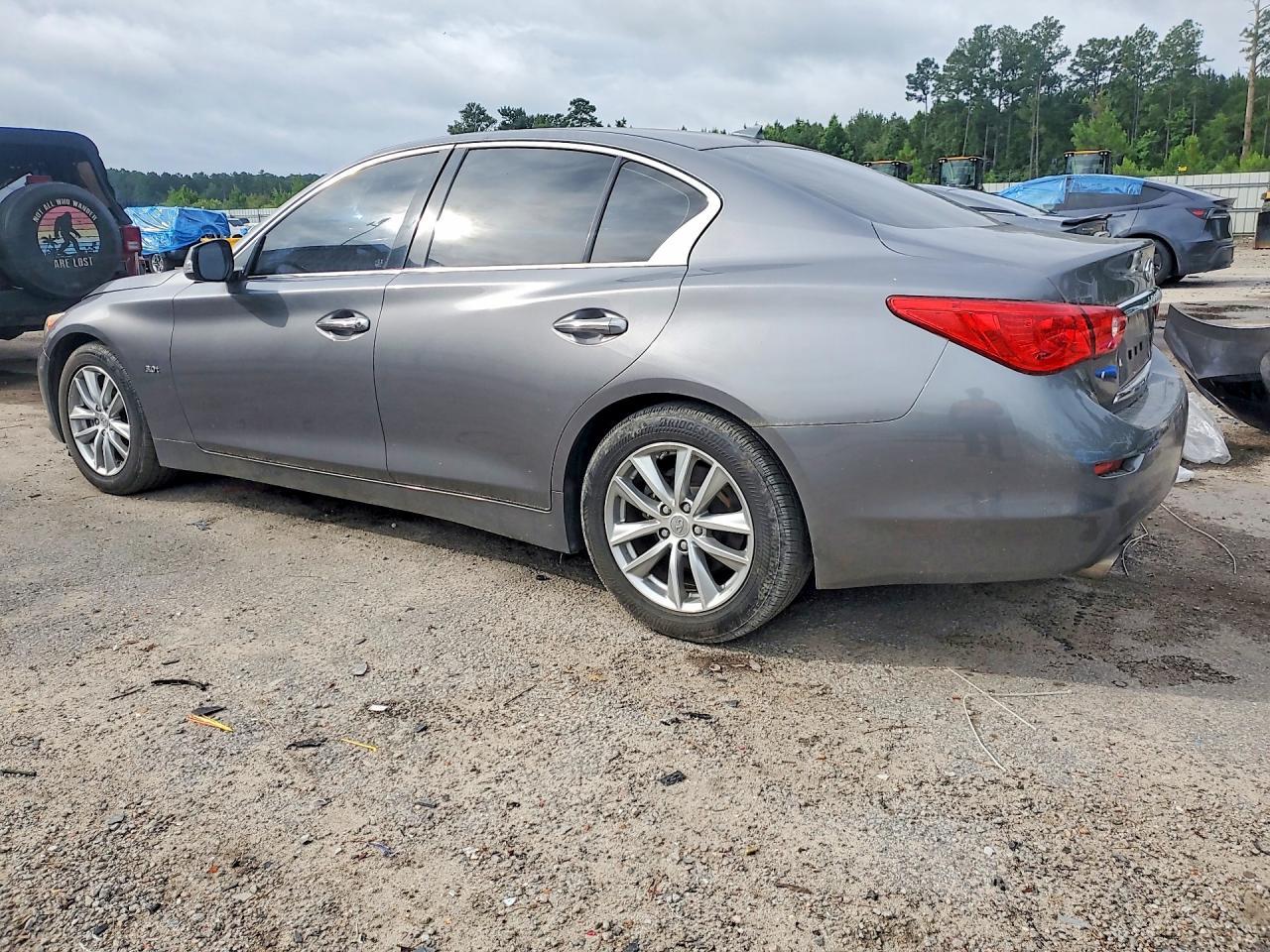 2017 Infiniti Q50 3.0T Premium - Фото 2