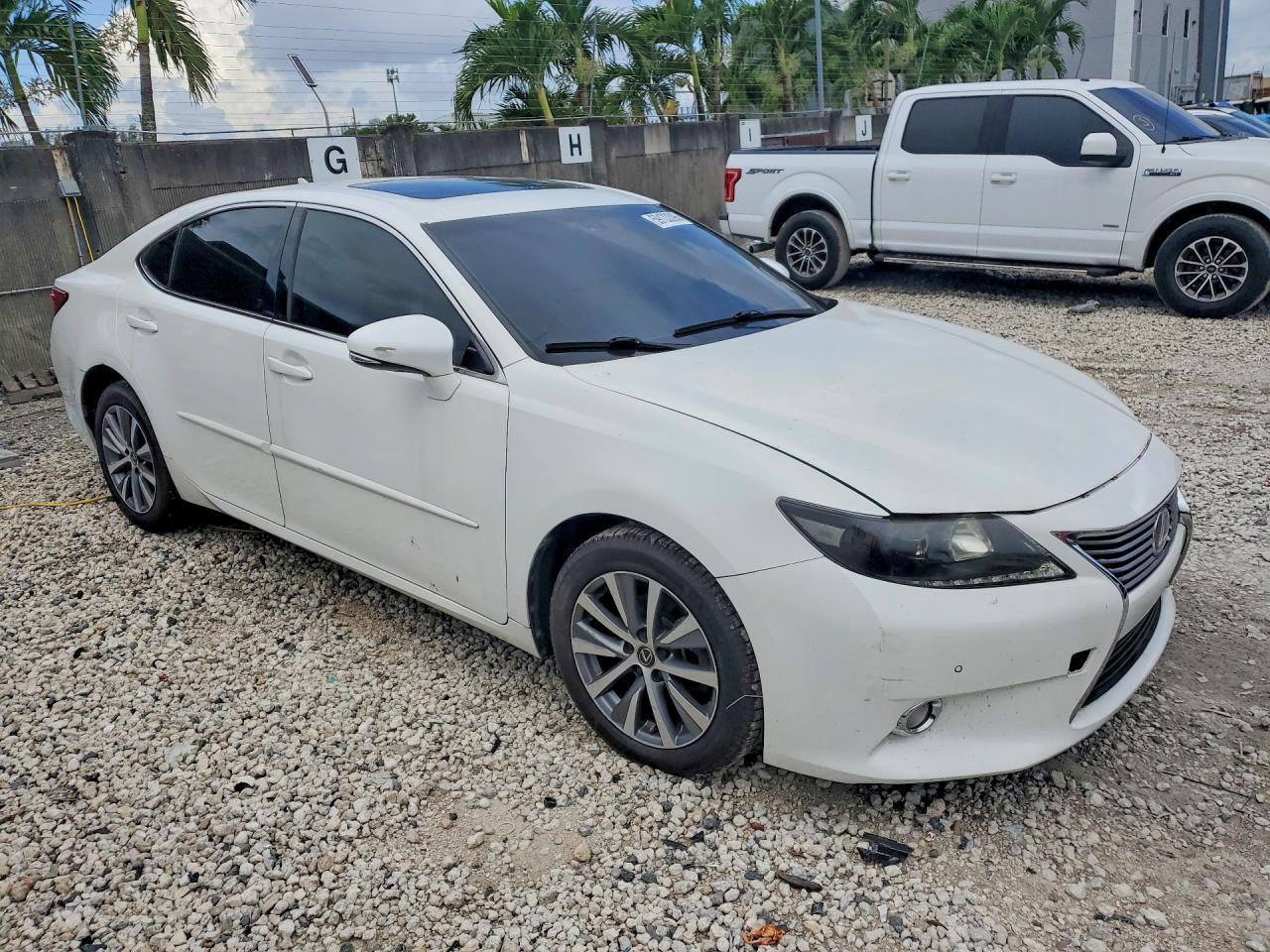 2013 Lexus Es 350 - Image 4