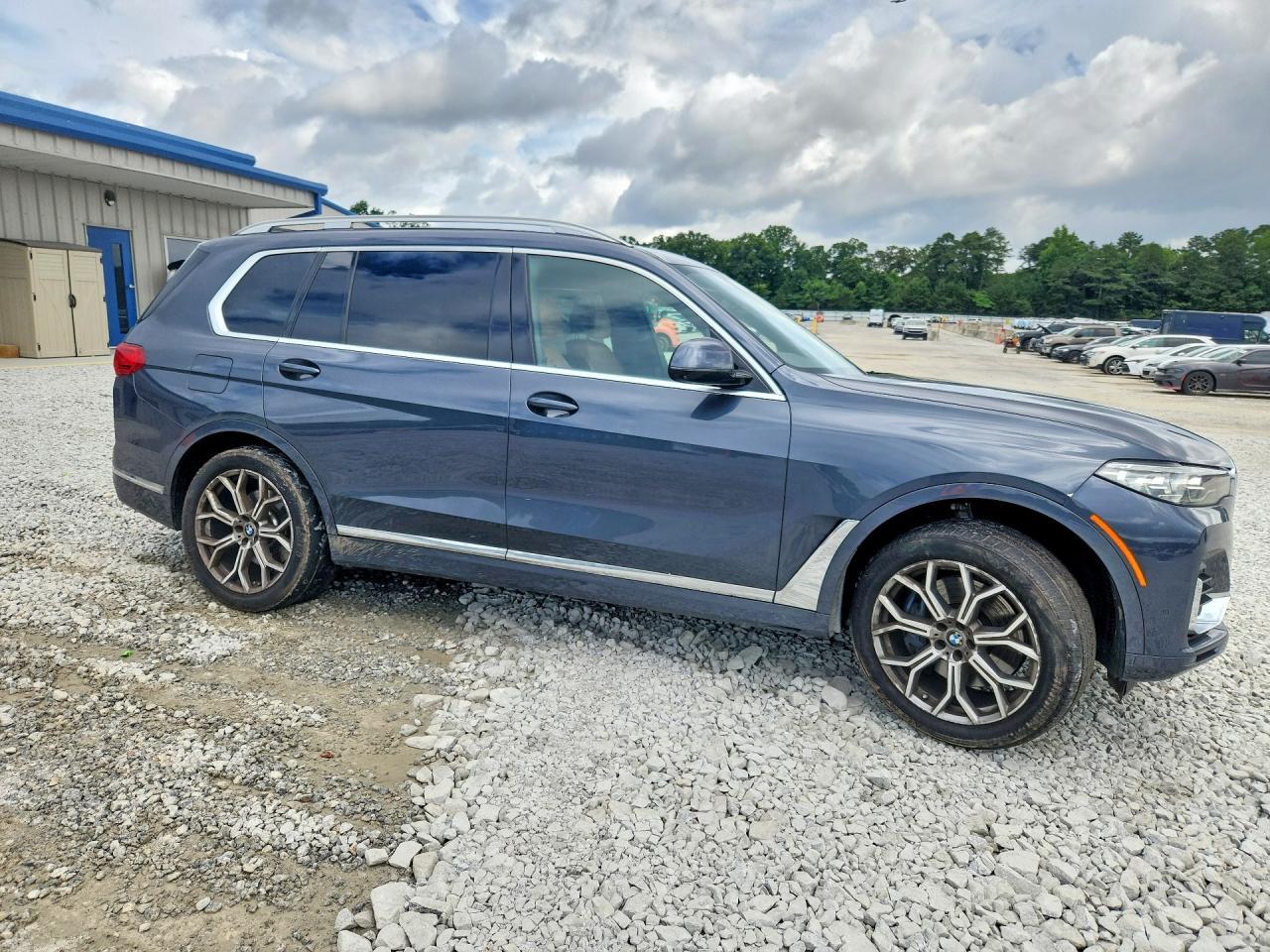 2022 BMW X7 xDrive40I - Фото 4