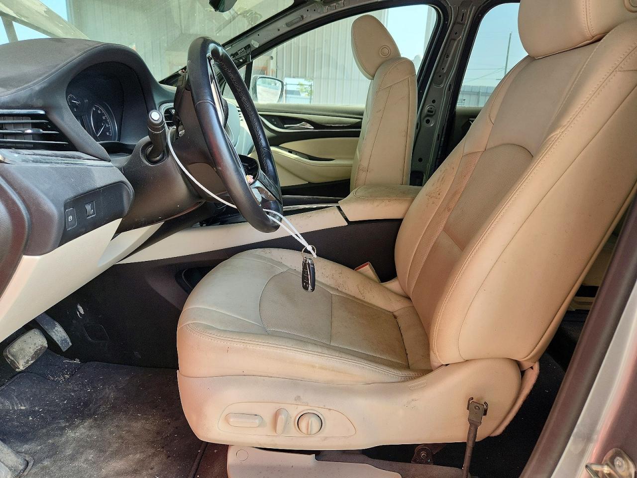 2023 Buick Enclave Essence - Image 7