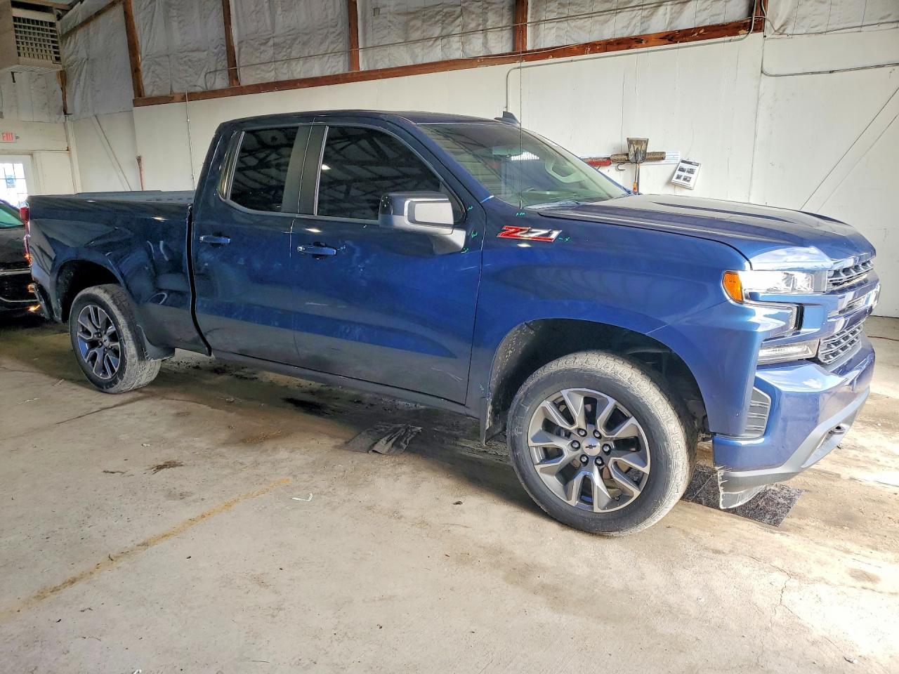 2020 Chevrolet Silverado K1500 Rst - Image 4