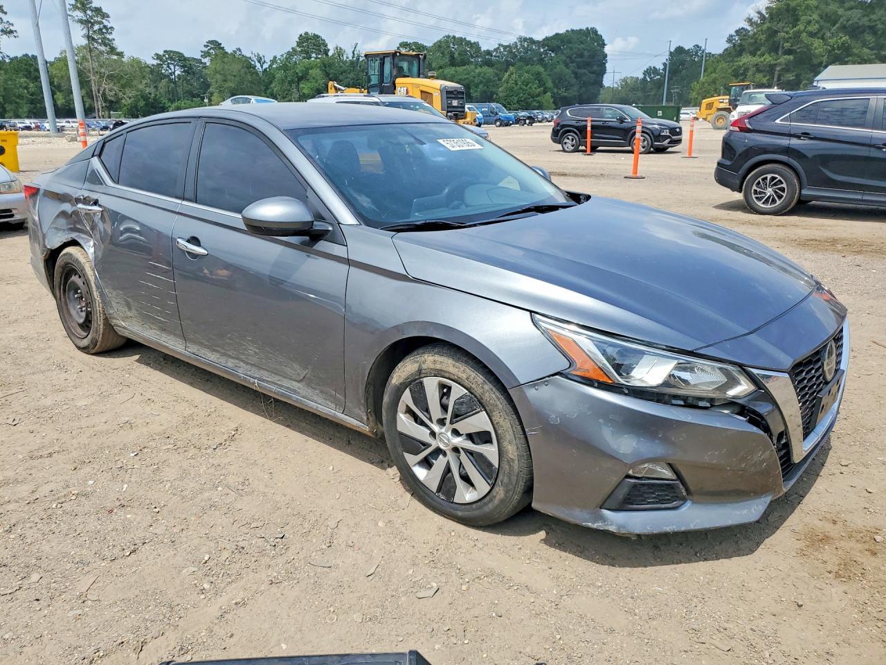 2020 Nissan Altima S - Фото 4