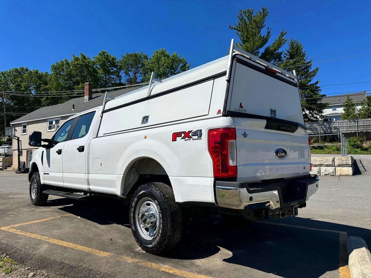 2019 Ford F250 Super Duty - Фото 2