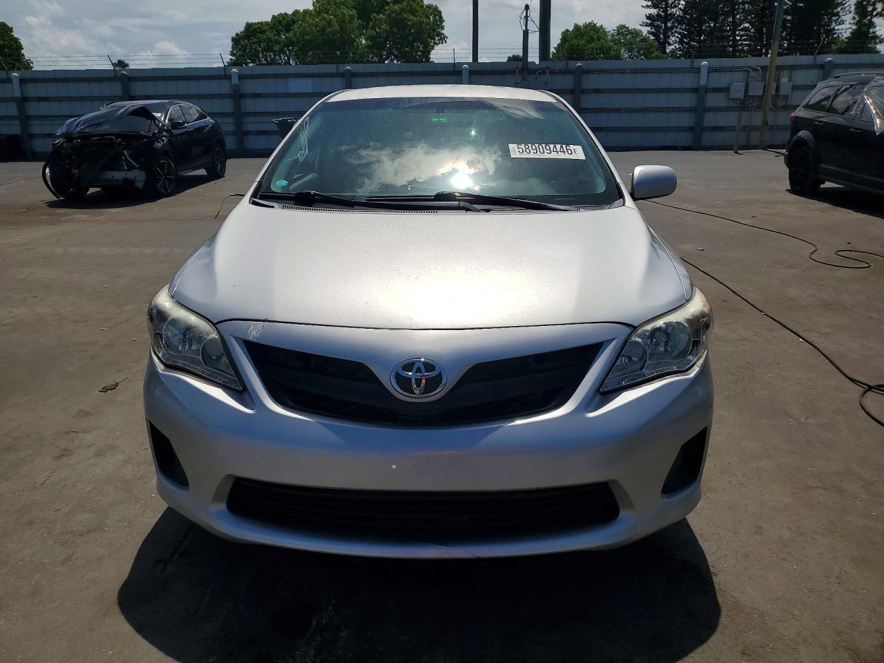 2011 Toyota Corolla Le - Фото 5