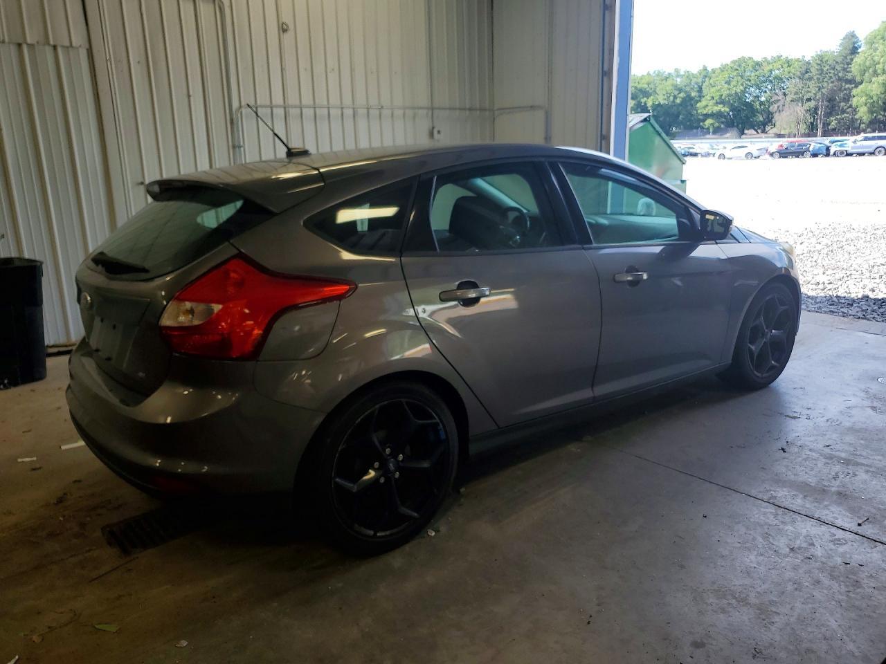 2012 Ford Focus Se - Фото 3