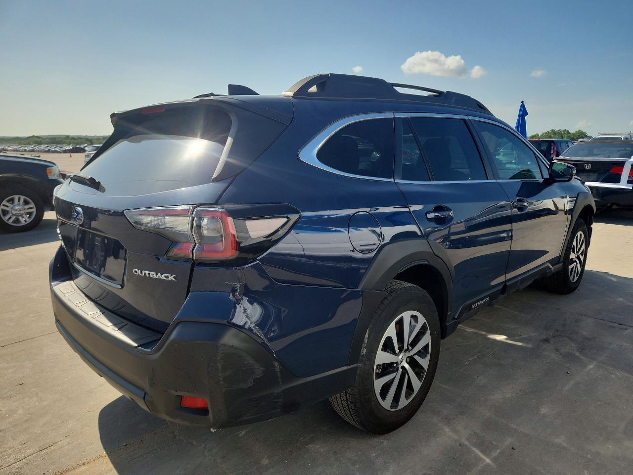 2025 Subaru Outback Premium - Фото 3