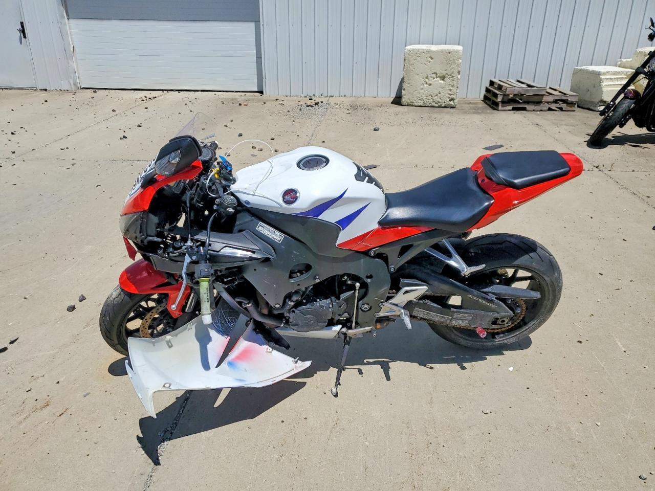 2015 Honda Cbr1000 Rr - Image 3