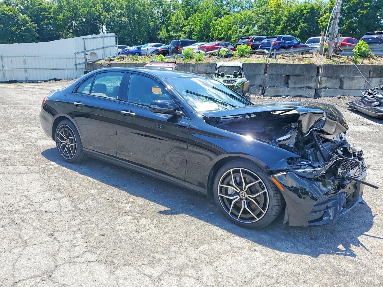 2021 Mercedes-Benz E 350 4Matic - Фото 4