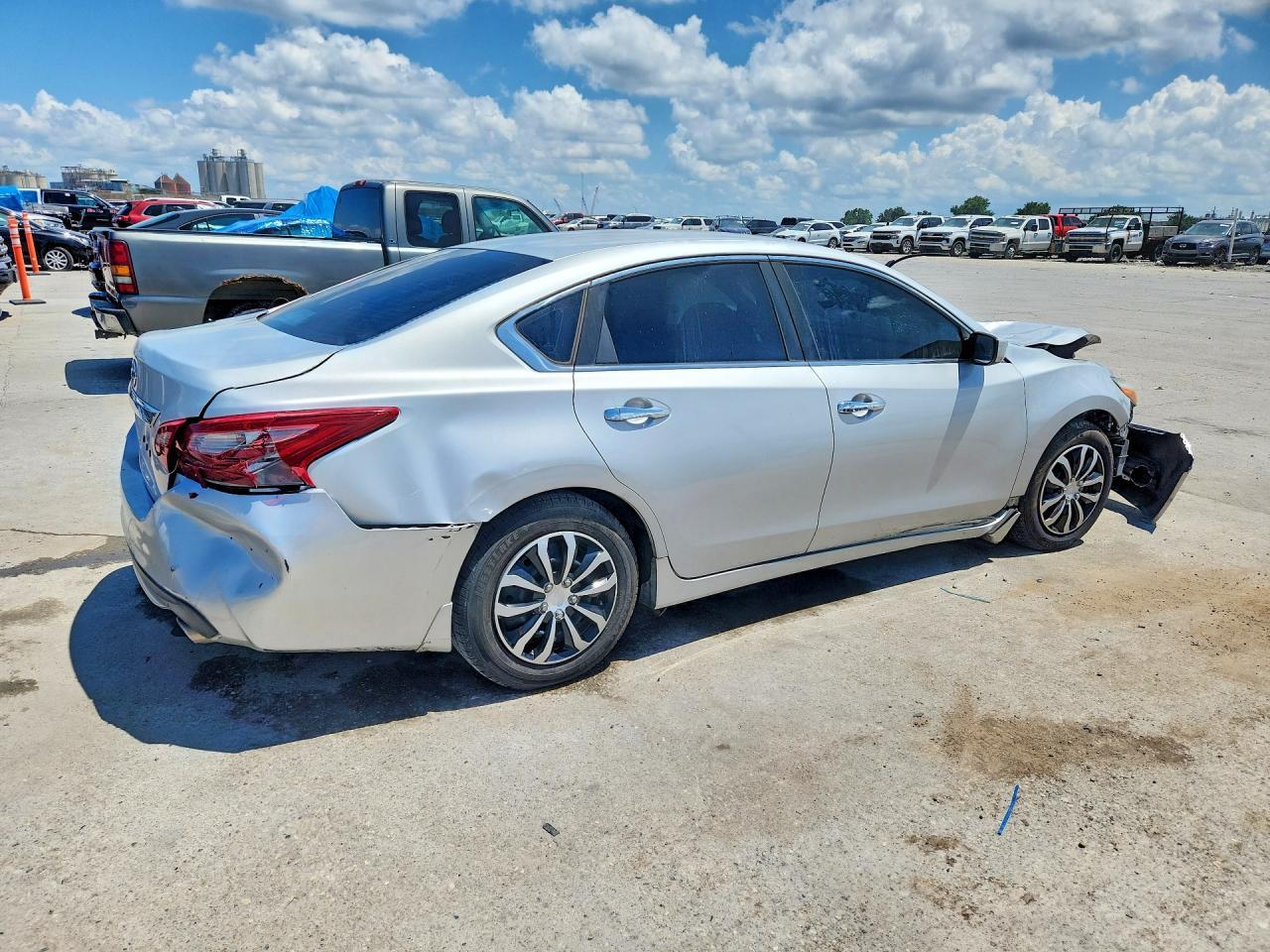2018 Nissan Altima 2.5 S - Image 3