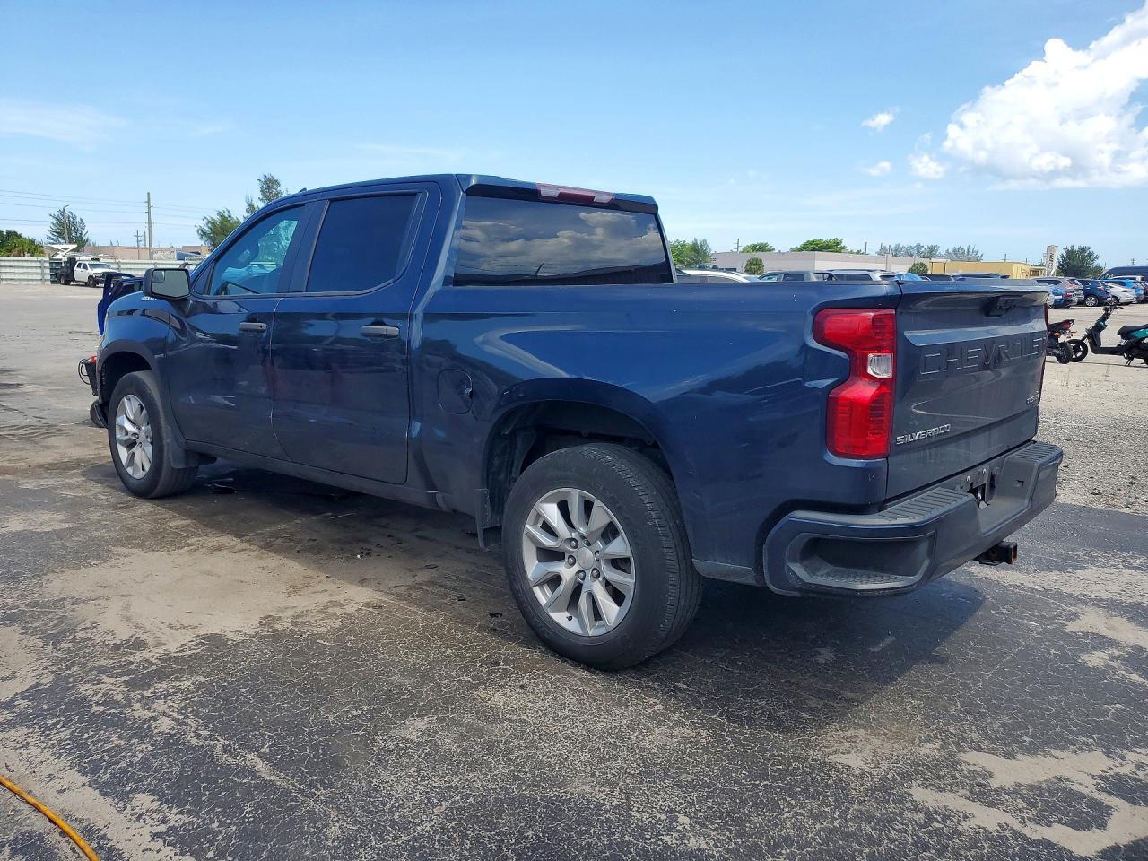 2022 Chevrolet Silverado C1500 Custom - Image 2