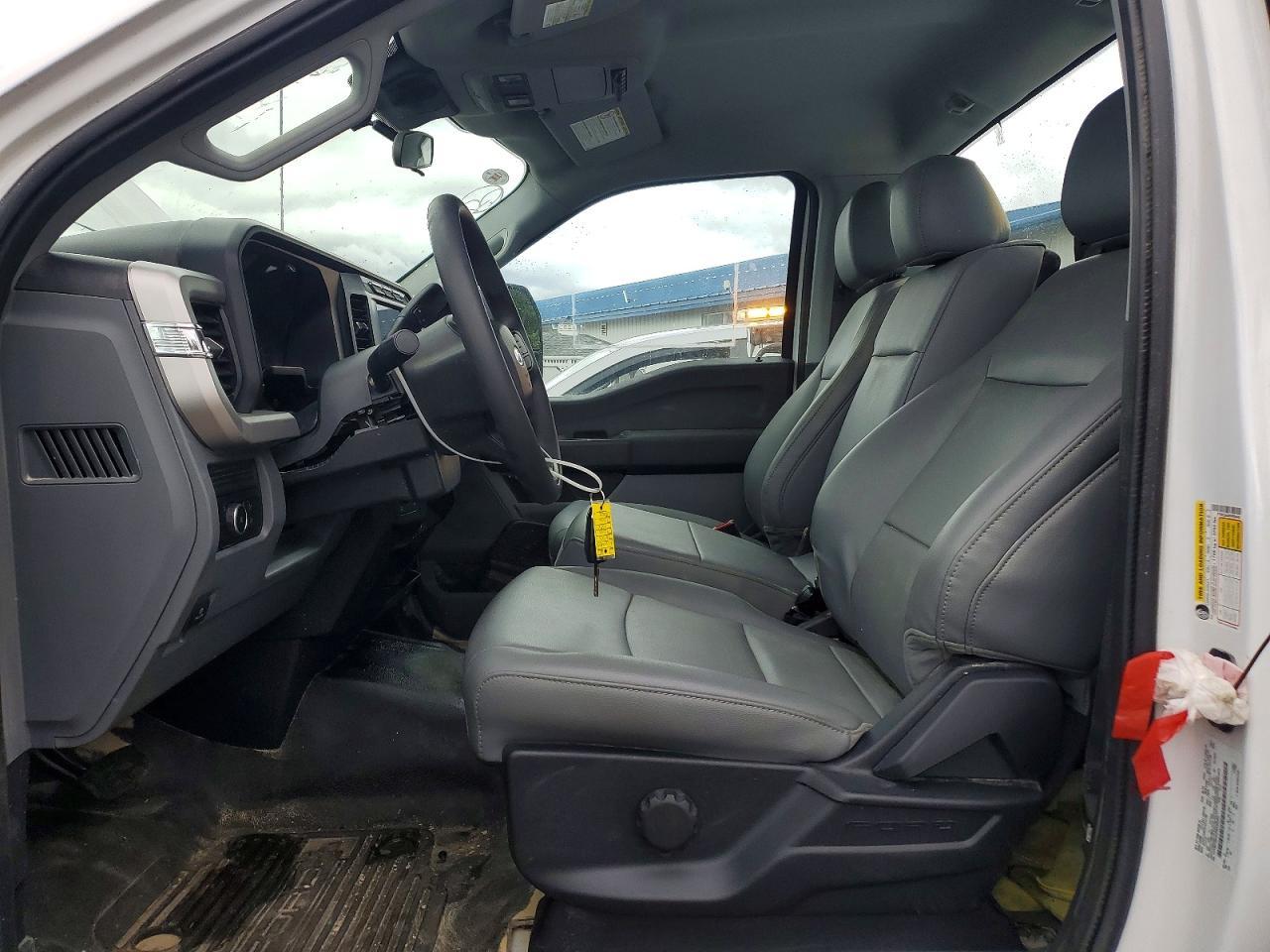 2023 Ford F250 Super Duty - Фото 7