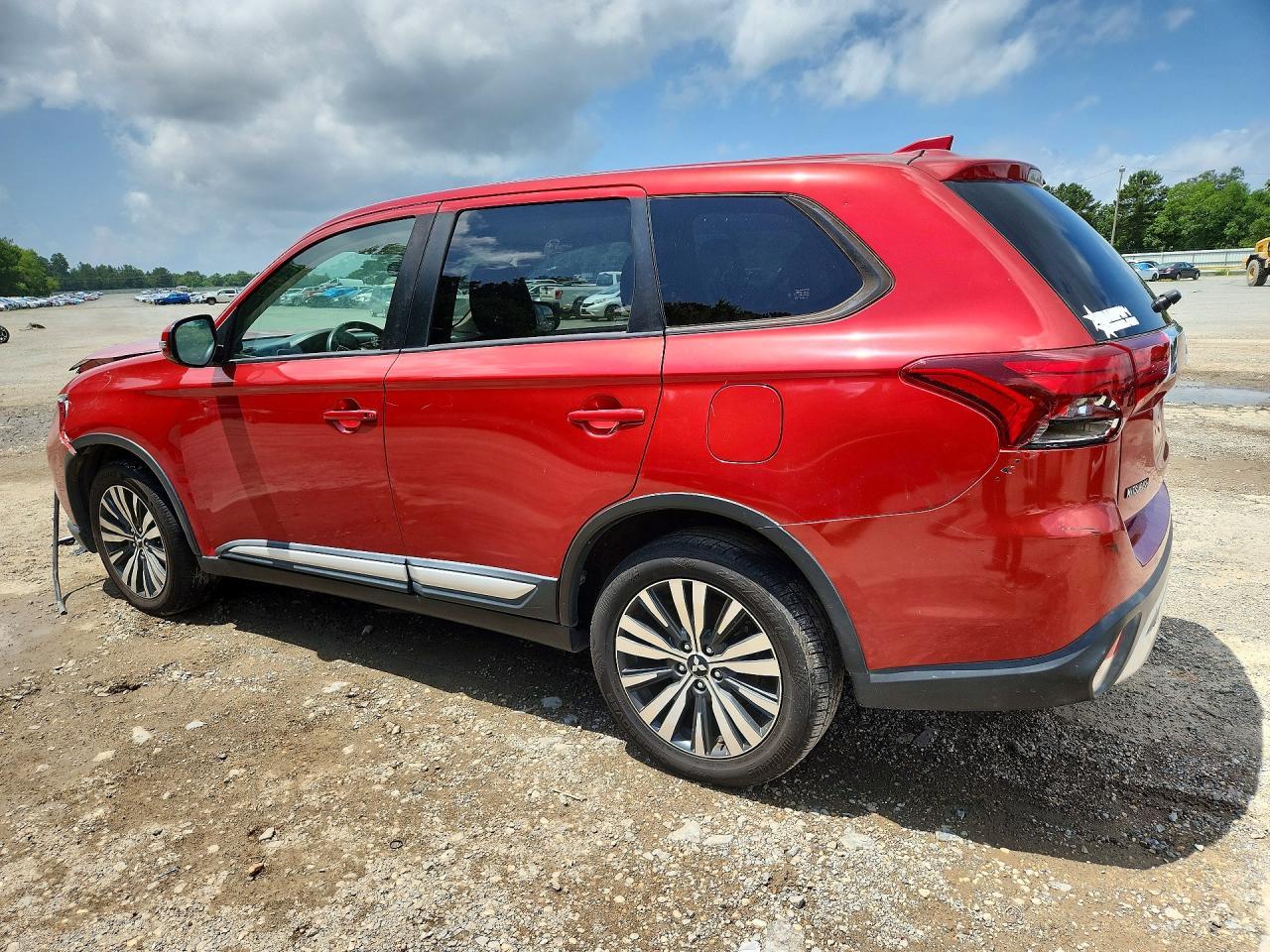 2019 Mitsubishi Outlander Se - Фото 2