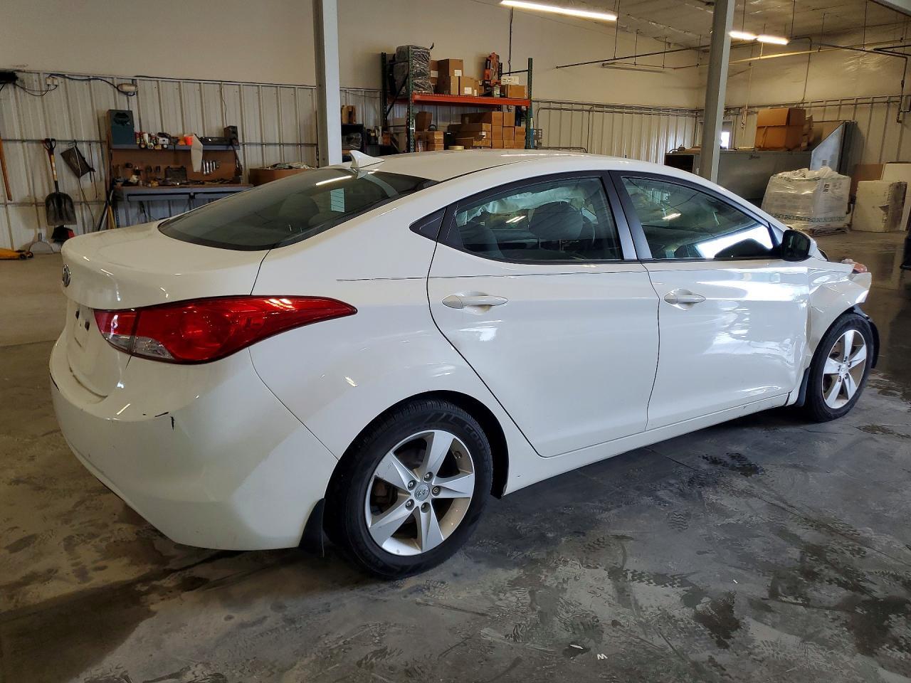 2013 Hyundai Elantra Gls - Фото 3