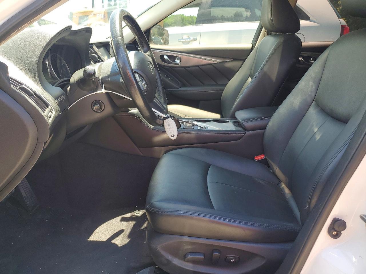 2016 Infiniti Q50 3.0T Premium - Image 7