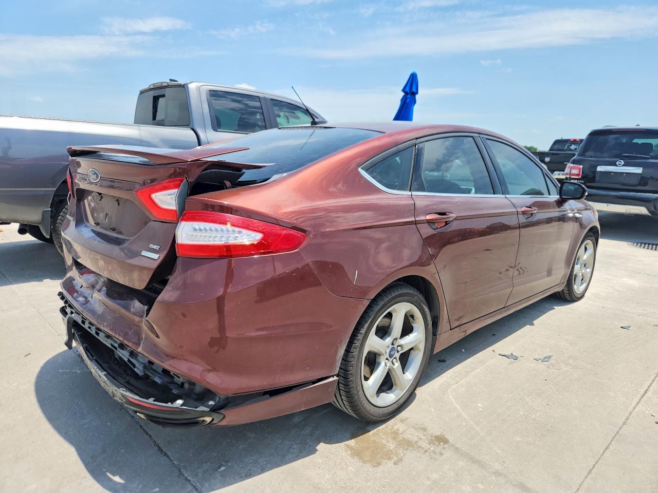 2015 Ford Fusion Se - Фото 3