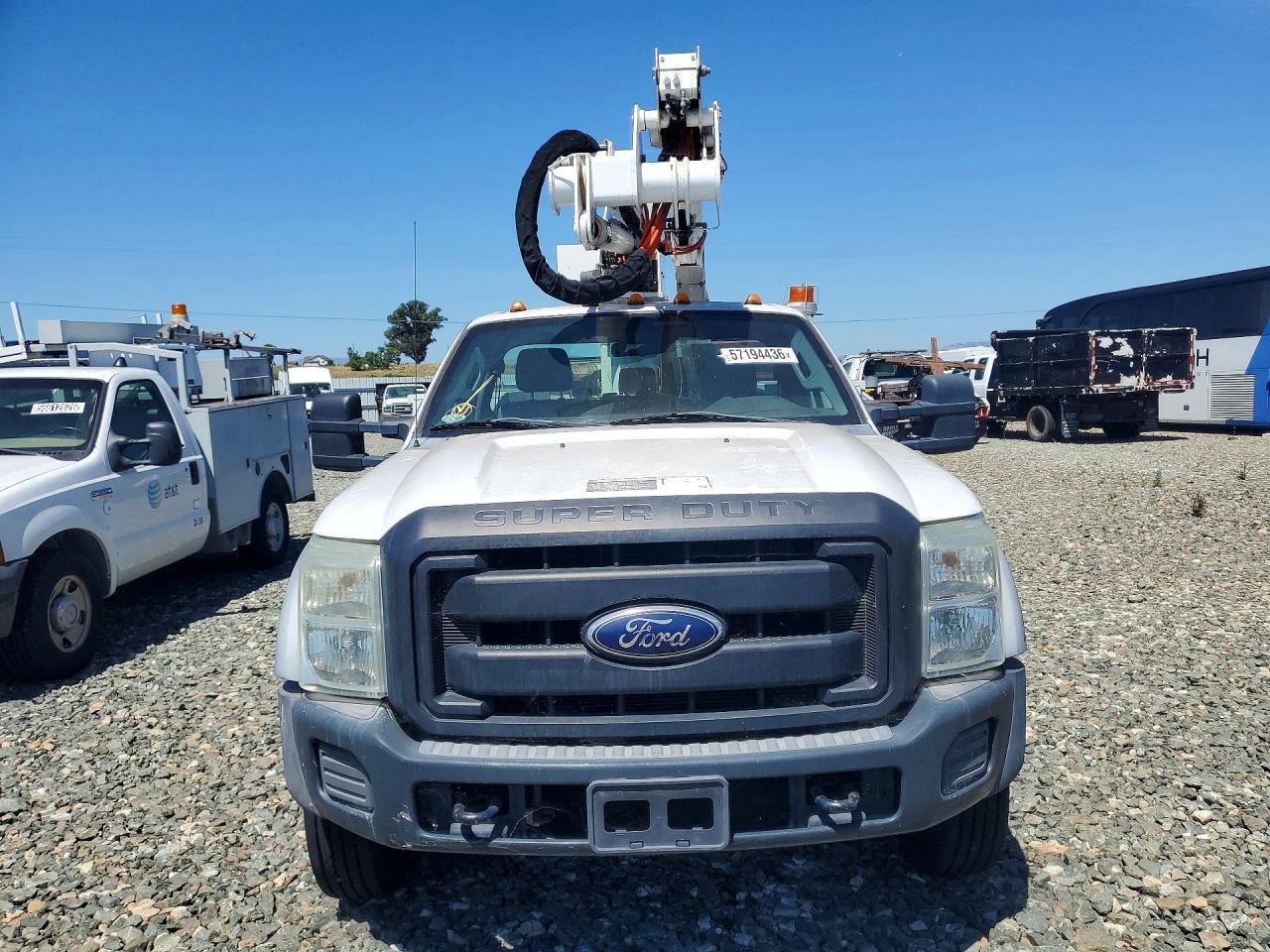 2011 Ford F550 Super - Image 5
