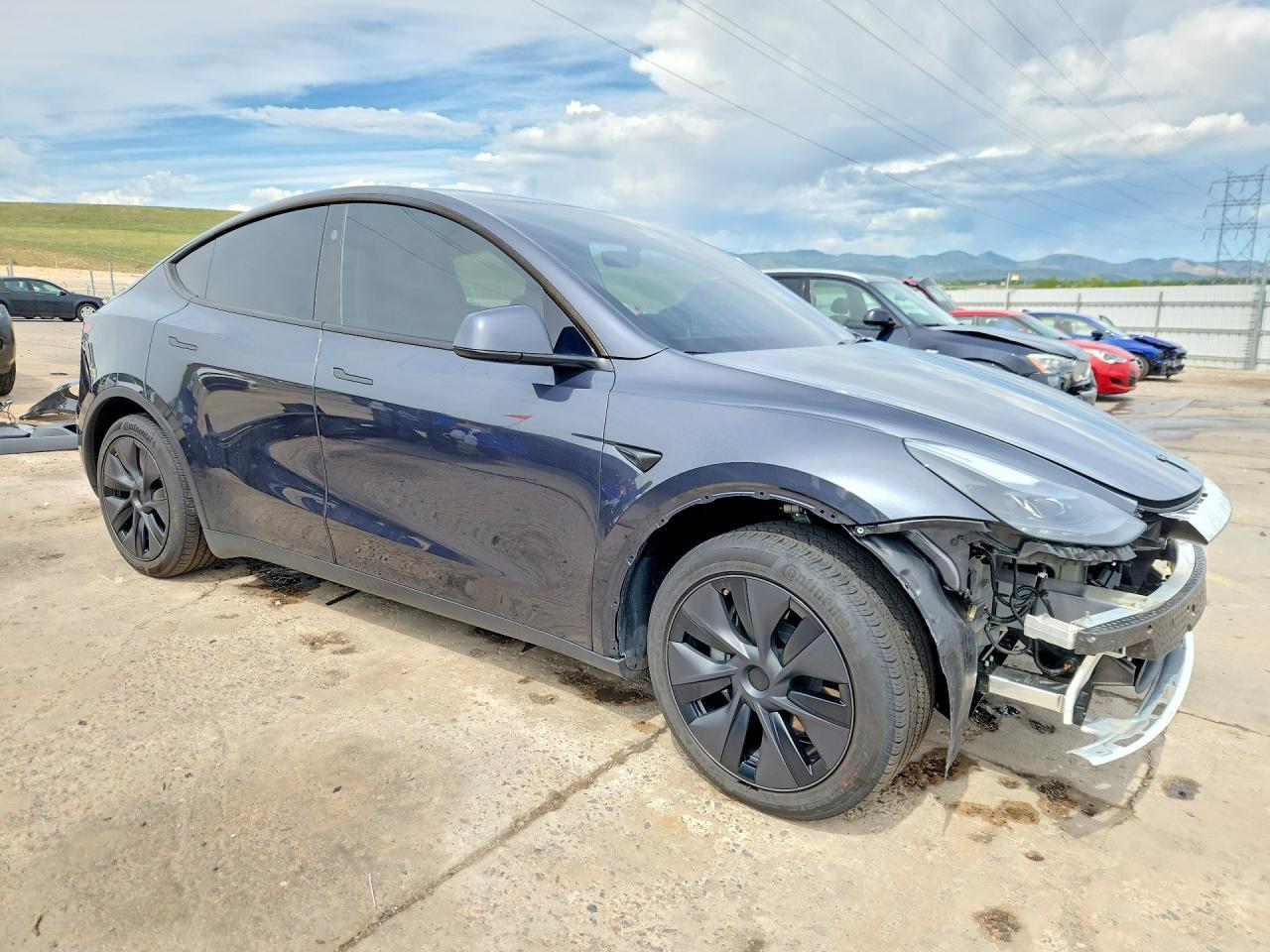 2025 Tesla Model Y - Image 4