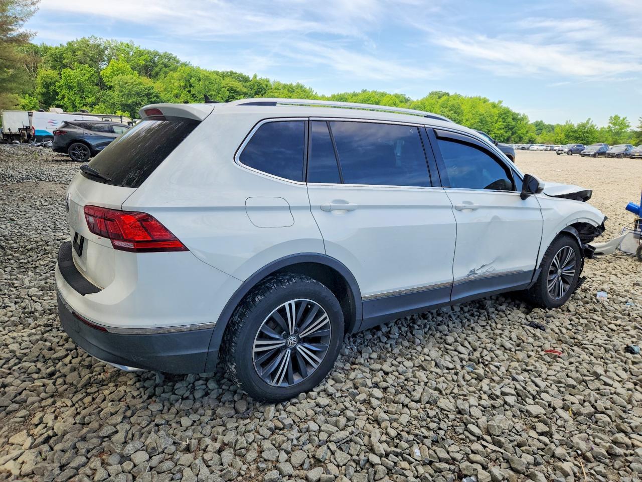 2018 Volkswagen Tiguan Se - Фото 3