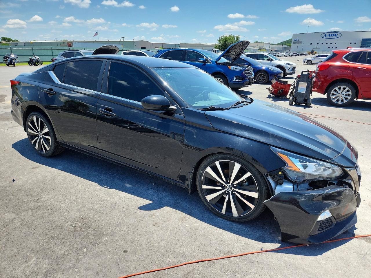 2021 Nissan Altima Sr - Фото 4