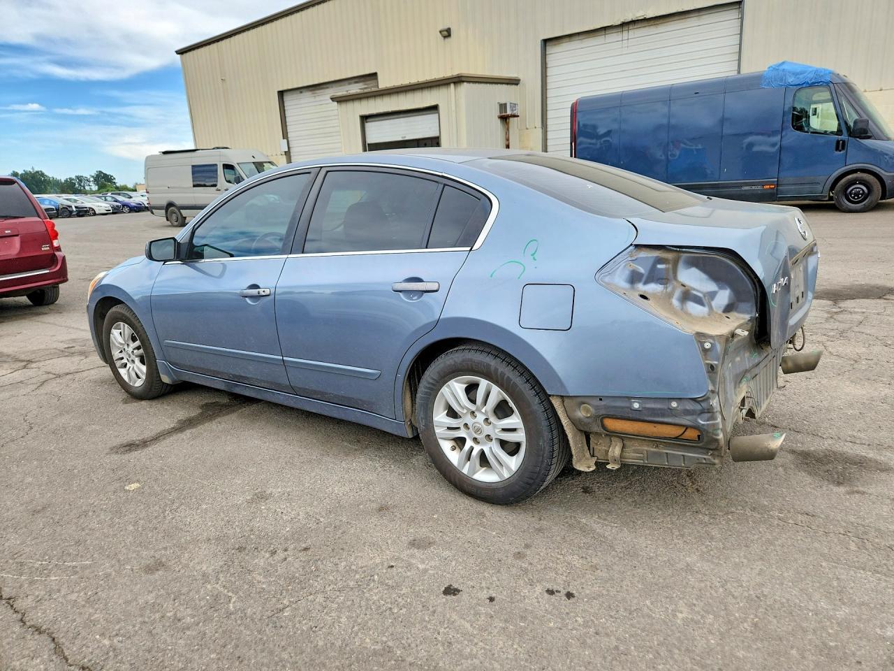 2011 Nissan Altima 2.5 - Image 2