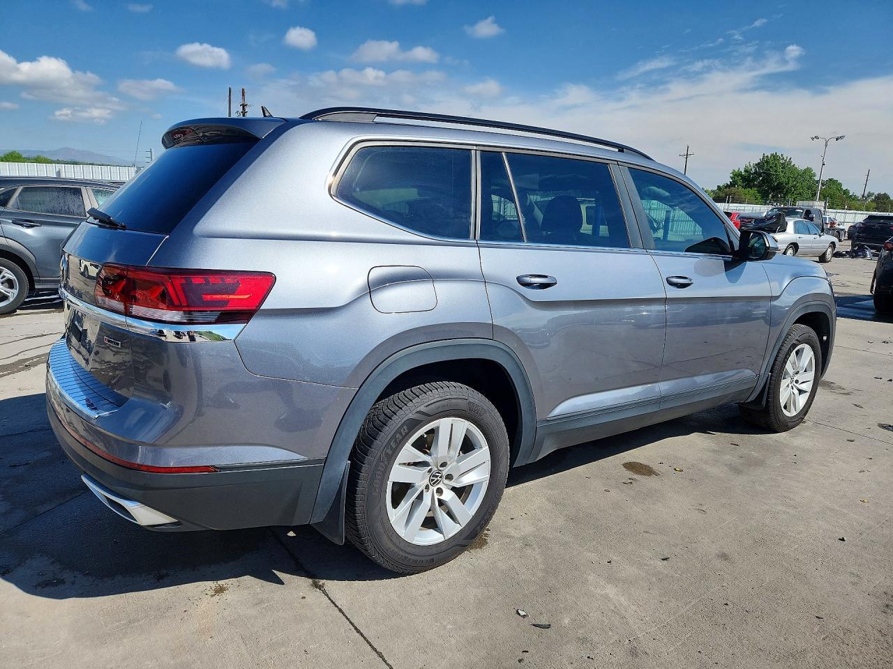 2021 Volkswagen Atlas S - Фото 3
