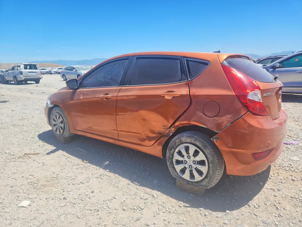 2017 Hyundai Accent Se - Фото 2
