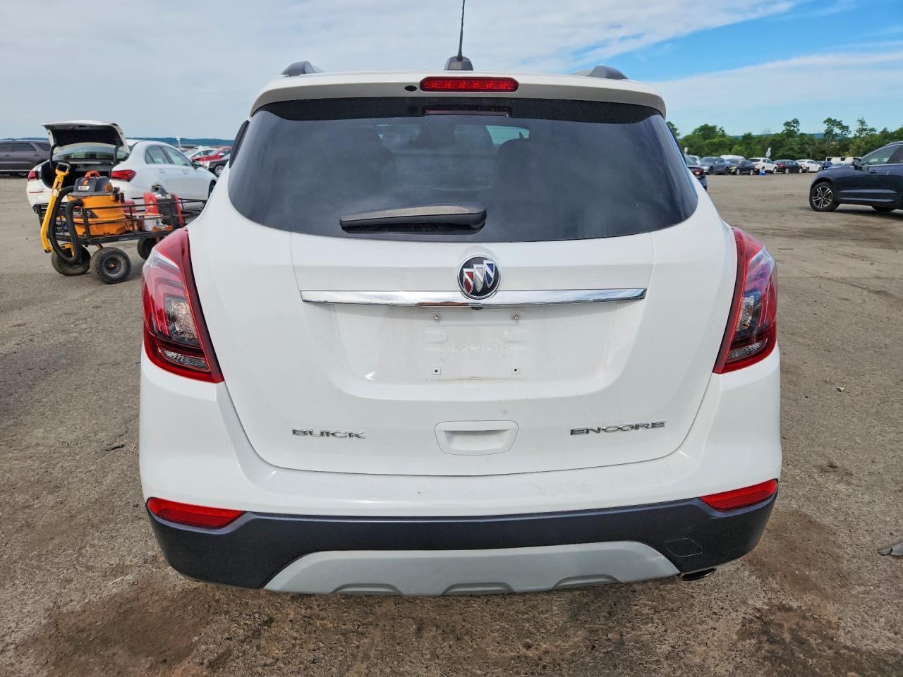 2017 Buick Encore Essence - Image 6