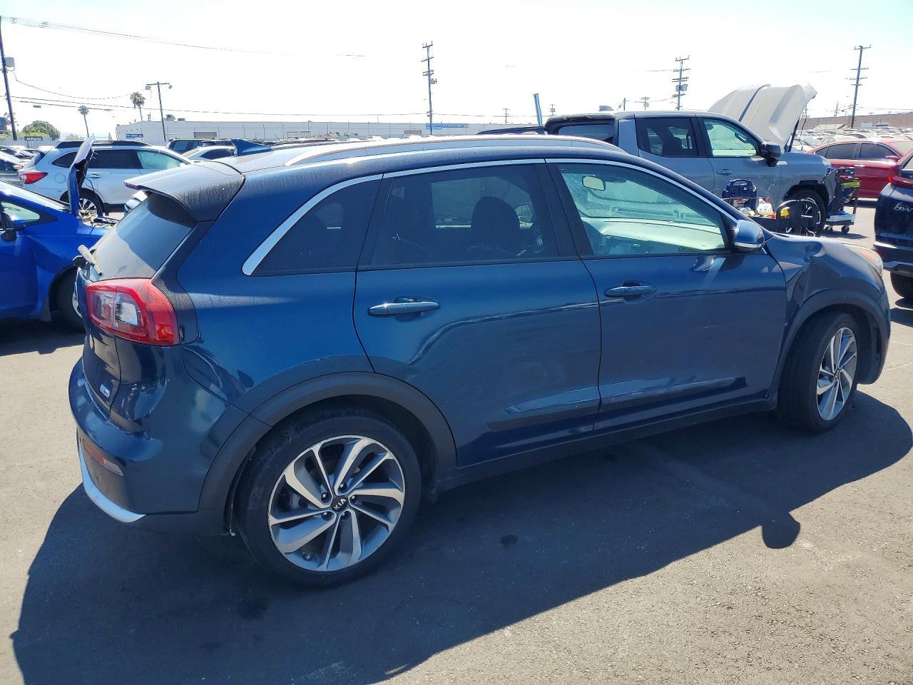 2017 Kia Niro Touring - Фото 3