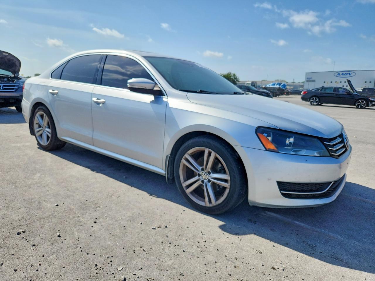 2014 Volkswagen Passat Se - Фото 3