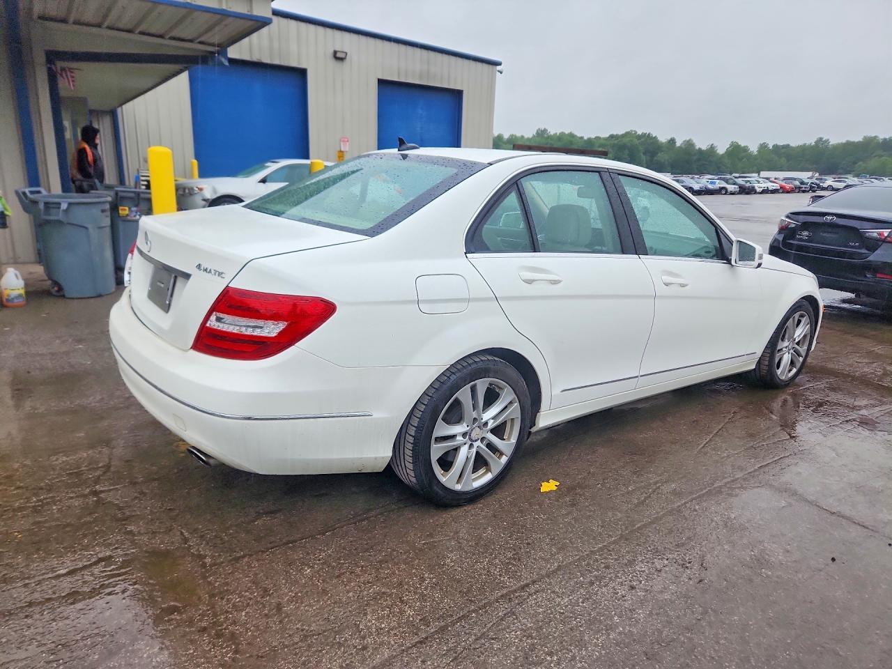 2013 Mercedes-Benz C 300 4Matic - Фото 3