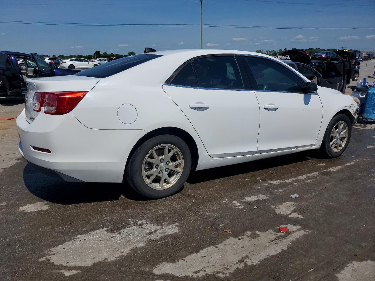 2014 Chevrolet Malibu Ls - Image 3
