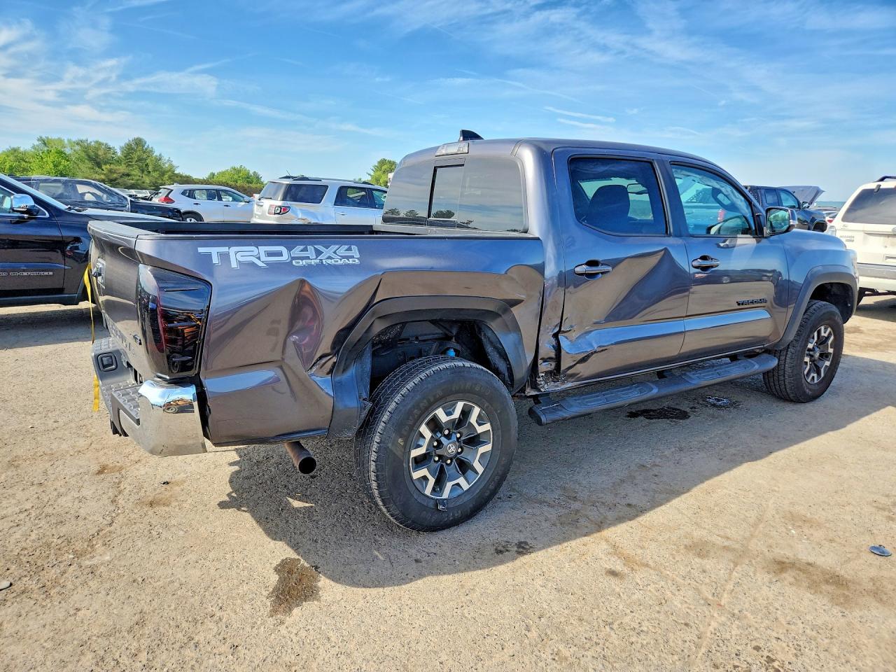 2021 Toyota Tacoma Trd Off-Road - Фото 3